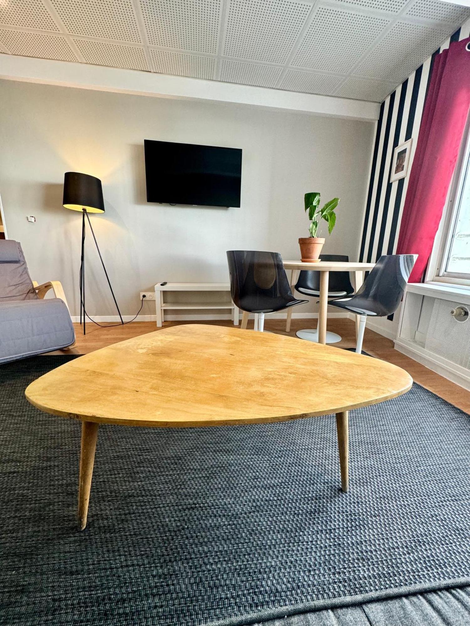 Appartement Lumineux Et Renove Pres De Montmartre "Amelie" Paris Exterior foto